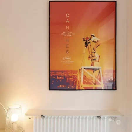 Apartment 2 Pieces Au Calme Proche Martinez Avec Parking Prive