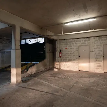 Appartement 2 Pièces Au Calme Proche Martinez Avec Parking Privé Cannes
